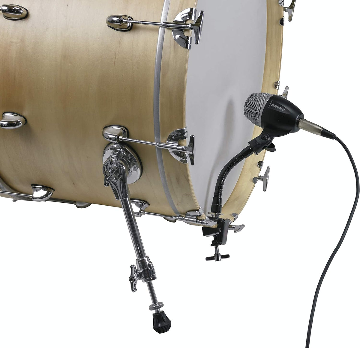 SC-BDHMM clamped to the front hoop of a natural-wood bass drum, holding a kick mic at the resonant head